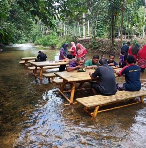 makan dalam sungai rimba cafe legong
